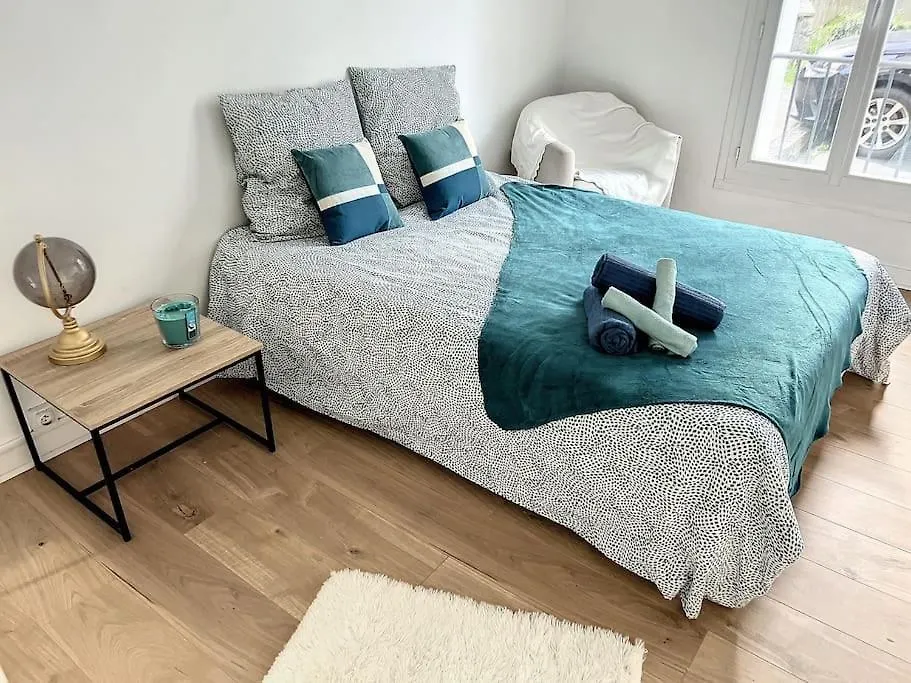 Commodites Et Transport A Pieds Apartment Brest 0*,  France